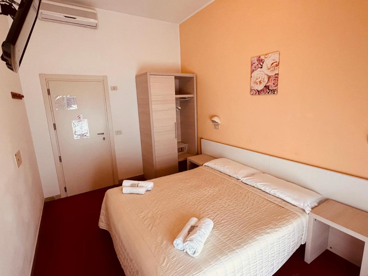 Villa Silvie Rose 체제나티코 외부 사진