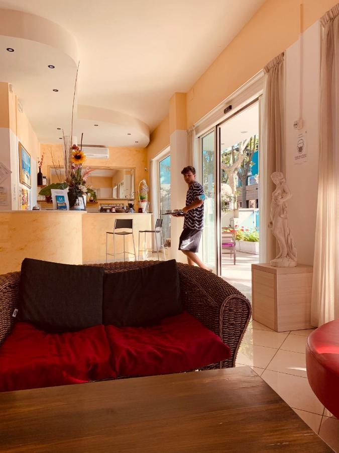 Villa Silvie Rose 체제나티코 외부 사진